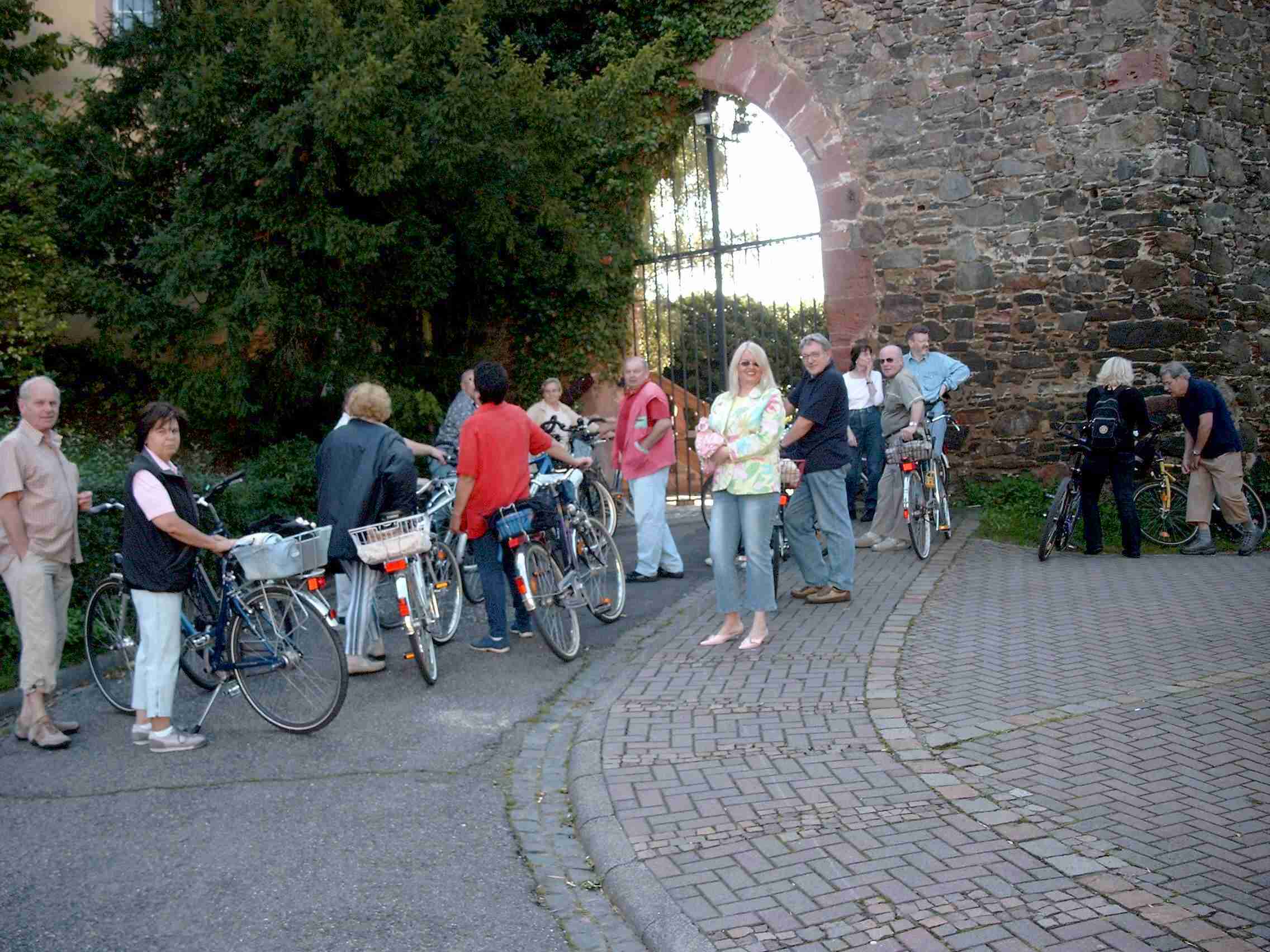 Zoomen: Bitte Foto 2005-06 klicken!