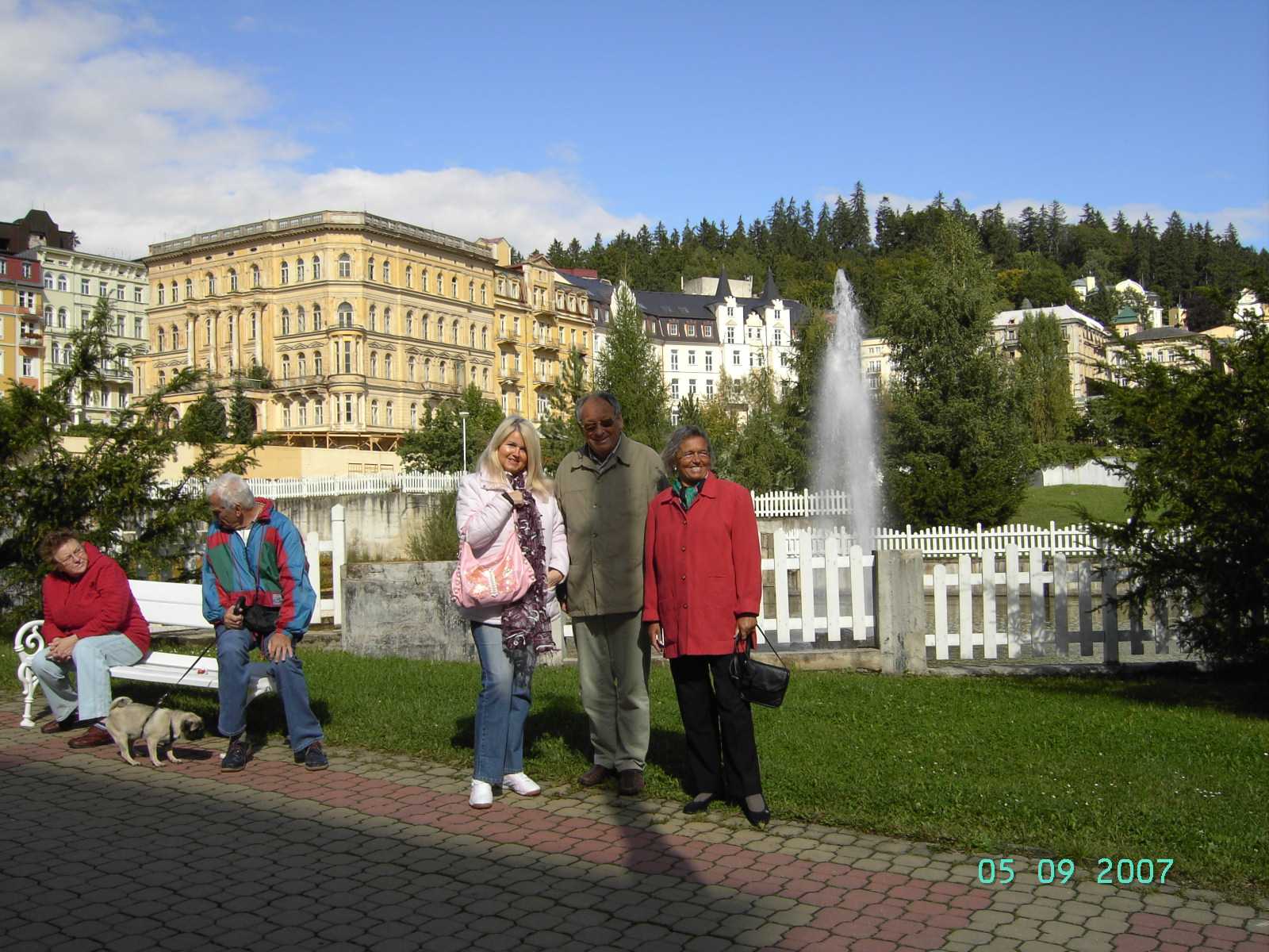 Zoomen: Bitte Foto 2007-18 klicken!